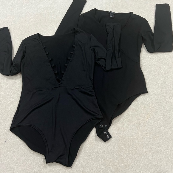 Two of black long sleeve body suits size small from forever21 - Picture 1 of 6